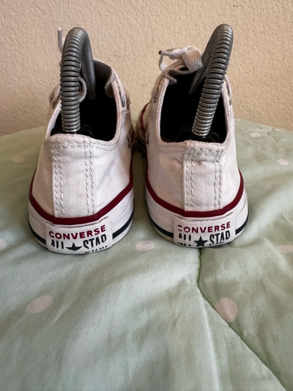 Converse white canvas